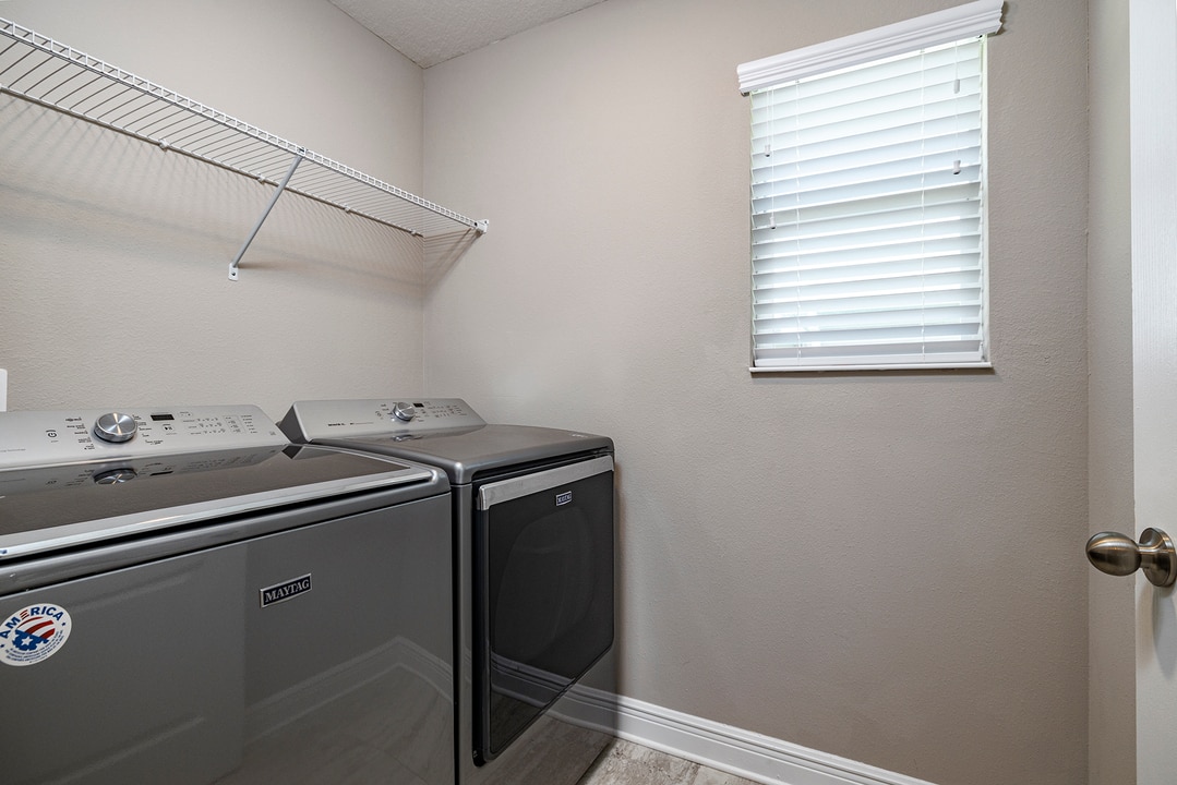 Property p10 image 27